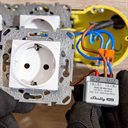Bild av Effektmätare, inline 16 A, WiFi, Zigbee, Matter, Liten, Shelly EM Mini Gen4